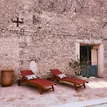 Le Patio Bleu 3*