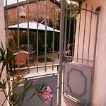 Le Patio Bleu Saint-Romain (Charente)