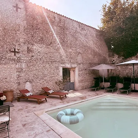 게스트하우스 Le Patio Bleu 3*