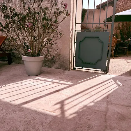 Le Patio Bleu Gasthof