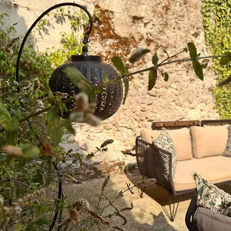 Le Patio Bleu Saint-Romain (Charente)